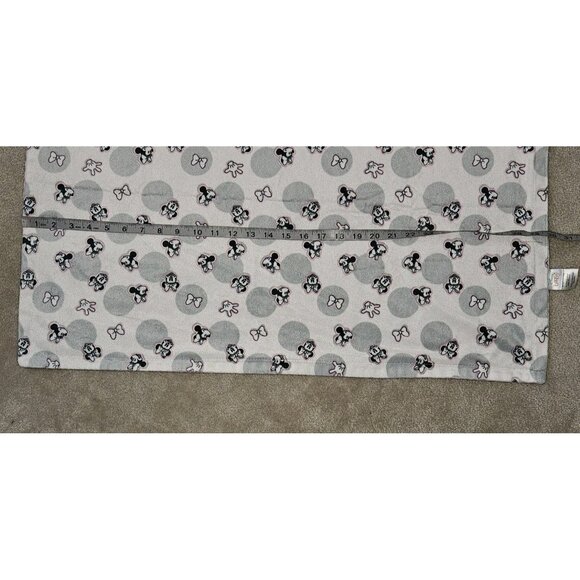 Disney Baby Minnie Mouse Reversible Blanket Gray White Pink Polka Dots Bow Hand - Picture 5 of 7